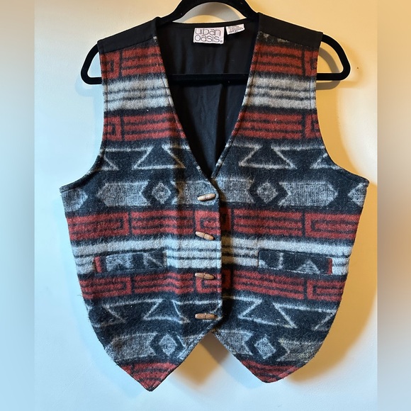 Tops - ✨5/$25 Vintage Urban Oasis Wool Blend Aztec Southwest Print Vest Wooden Buttons